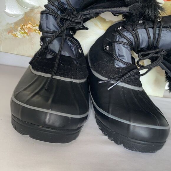 Khombo Like New Leather Rubber Winter Boots - Picture 3 of 8